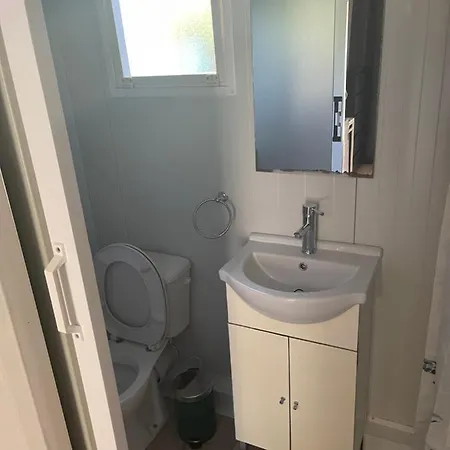 Cozy In Town Center Apartment